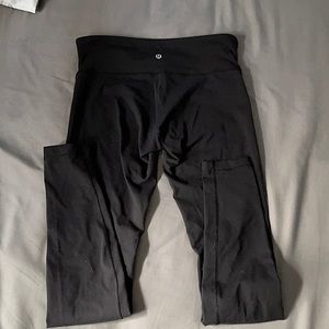 Plain black lulu lemon leggings